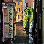 Nanni Vatican House *